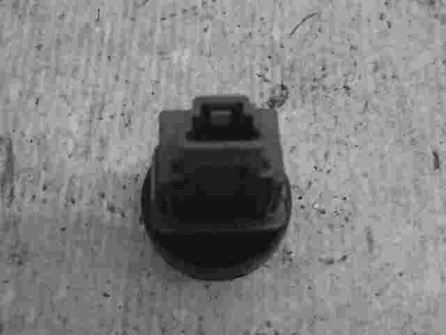 Interruptor de emergencia warning Toyota RAV 4 15B060