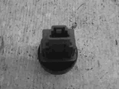 Interruptor de emergencia warning Toyota RAV 4 15B060