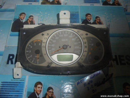 Cuadro de instrumentos  Nissan Almera Tino J11 BU010 24810BU010