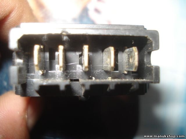 Interruptor del cierre centralizado Renault Megane Bj. 99-02 429993B