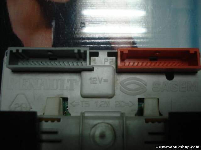 Pantalla del salpicadero Renault Clio Laguna Megane P7700436307A 21656209-5 A