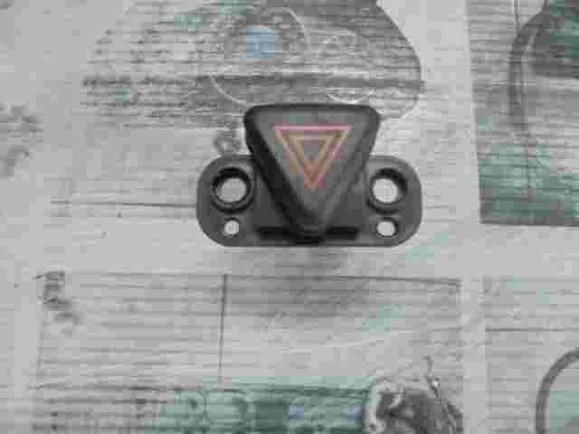 Interruptor de emergencia Chevrolet Cruze 202007554 PA661