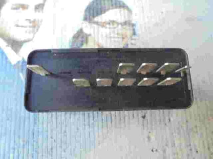 Relé de faros Saab 9000 9564139 95 64 139 HELLA 5KG00471109 5KG 004 711-09 12V