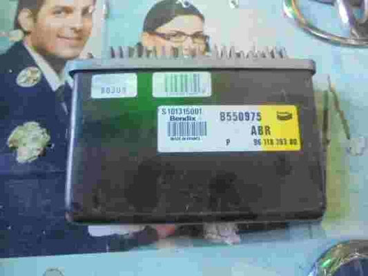 ABS Centralita Peugeot 605 9611839380 96 118 393 80 B550975 Bendix S101315001J