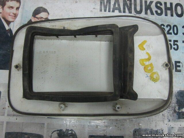 Entrada de aire frontal capó Mitsubishi L200 2.5TD 4WD MR144837