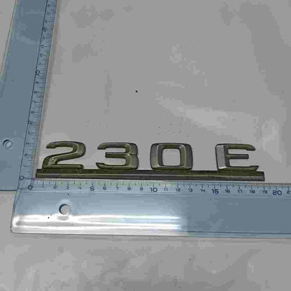Emblema Mercedes-Benz 230 E 19cm
