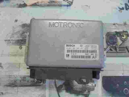 Centralita del motor Opel Omega B (AF) GM 90566817AF 90 566 817 AF 0261204589