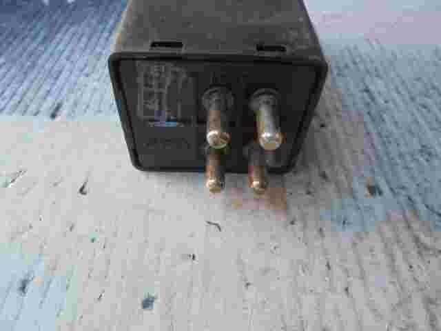Relé Mercedes-Benz W124 300E 0035456332 003 545 63 32 VDO 412210001001