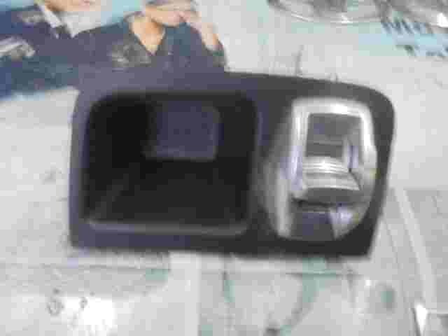 Interruptor del freno de mano Alfa Romeo 156089959 1 C115 6SX