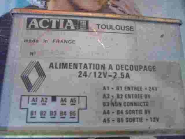 Centralita Renault Midliner 24/12V-2-5A 2412V25A Actia