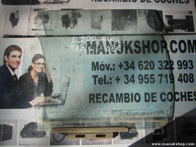 Cristal de la puerta trasero derecho Mitsubishi L200 43R00033 M273AS2DOT20 E6