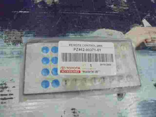 DVD Remote Control (2005) / Toyota Lexus Carina PZ4620037101 PZ462-00371-01