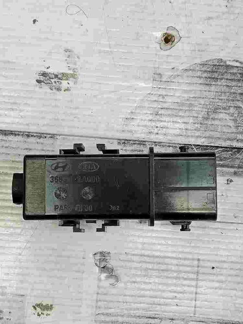 Recocido controlador Glow relé enchufe Hyundai Kia Rio 368332A000 368302A170