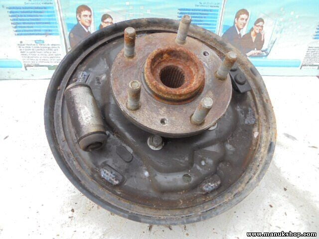 Mangueta buje trasera derecha Land Rover Td4 2000/11-2003 RLH000020