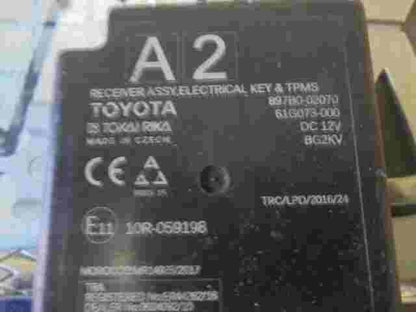Receptor control de la puerta Toyota Prius Corolla E21 61G073000 897B002070