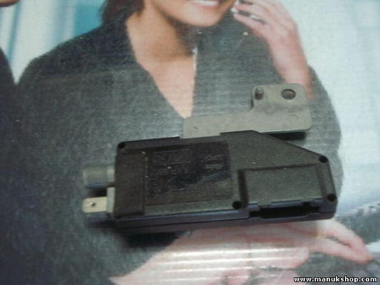 Amplificador de antena Mercedes-Benz ML 270 CDI A 163 820 00 89 A1638200089