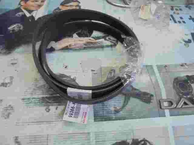 Cintura a costine a V / Toyota Yaris (AJ) 99366K1770 99366-K1770