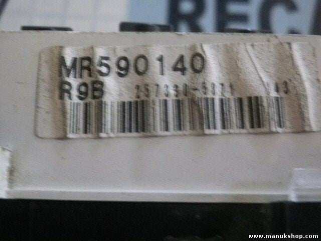 Cuadro de instrumentos Mitsubishi Sport K90 2.5 TD 4D56 73/99 MR590140
