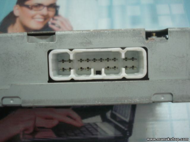 Radio CD interruptor de control Toyota Yaris 8611052010B0 86110-52010-B0 