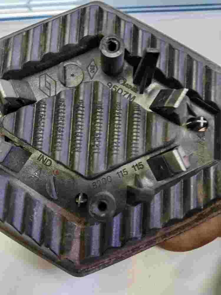 Emblema Renault Megane Espace IV 8cm. 8200115115 8200 115 115 9507M