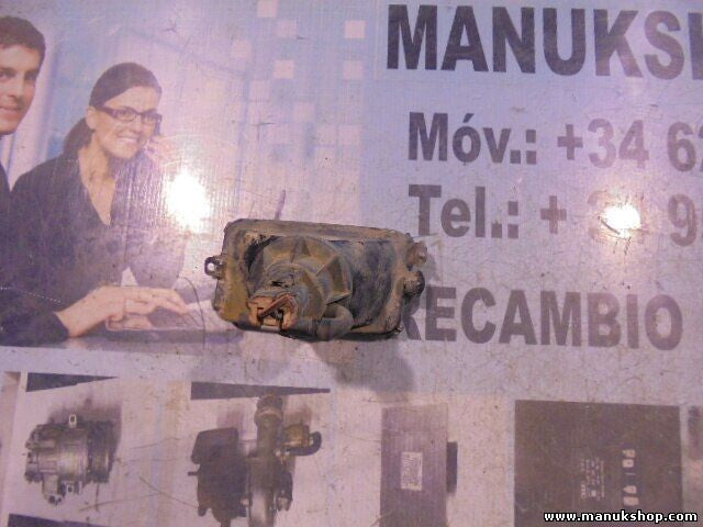 Faro antiniebla izquierdo Nissan Terrano 2151139RLD 215-1139R-LD E9 020024 B e9