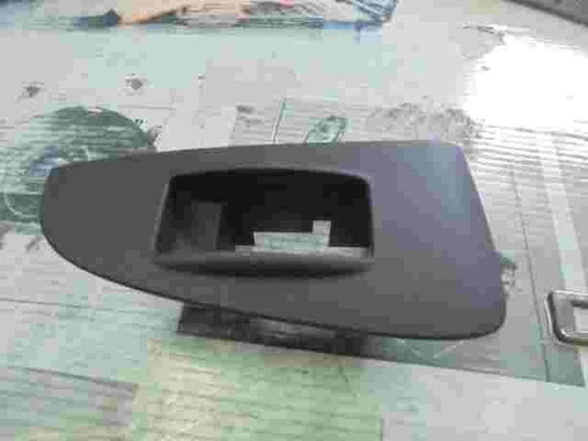 Tapa del interruptor de ventana Toyota Avensis T250 7427105020 74271-05020