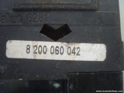 Interruptor de nivelación de faros Renault Clio II 8200060042 8 200 060 042 6281
