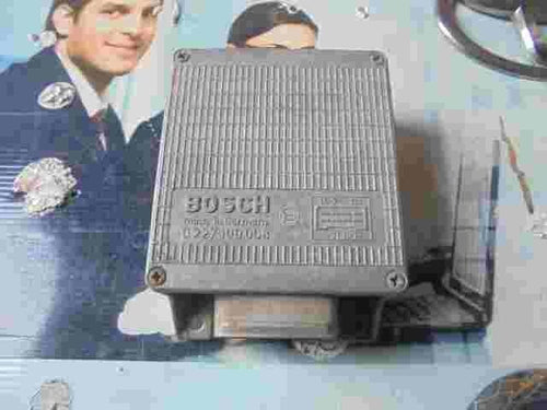 Centralina di accensione Porsche 928 BMW M30 B32 0227100008 BOSCH 0 227 100 008.