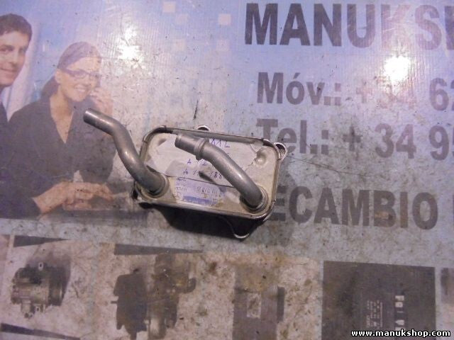 Enfriador de aceite Mercedes Benz A1121800311 A 112 180 03 11 BEHR A1121880401