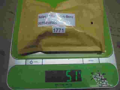 Relé Mercedes-Benz (09) 0035458505 003 545 85 05 LK 05391032 05 3910 32