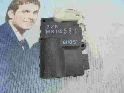 Calefacción actuador Mitsubishi MR146583 MR 146 583 MR 146583 F/R 8H05