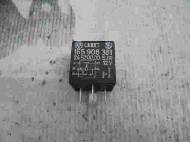Relé VW Golf Passat 165906381 165 906 381 24.5200.00 SJR 12V Nr.30