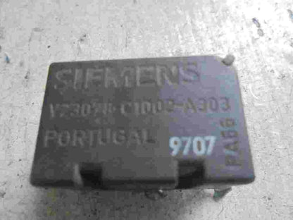 Relé SIEMENS V23076C1002A303 V23076-C1002-A303