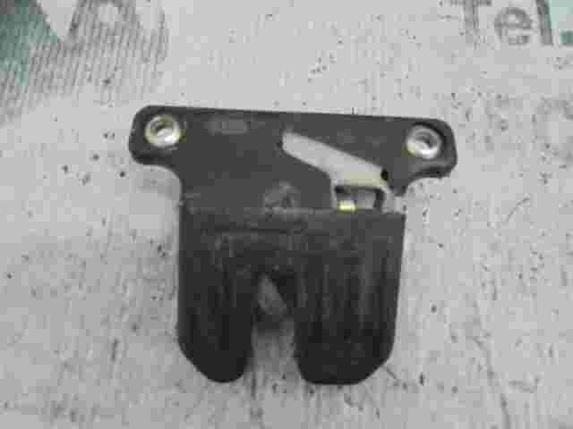 Serratura portellone posteriore Audi A4 8D5827505 8D5 827 505