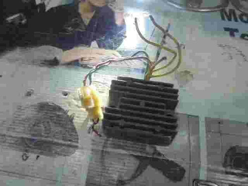 Regulador rectificador de voltaje SGR Hyosung GT125 GT125R GT250 32800HN9110