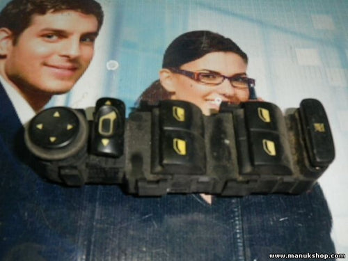 mando botonera elevalunas Citroen Peugeot 96498421XT 019751833 01975 1833