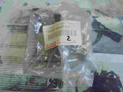 Seat Track Cover Rear  Toyota Avensis 7215920020E0 72159-20020-E0