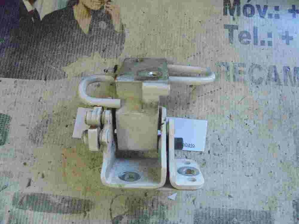 Bisagra de la puerta trasera izquierda abajo Audi Touareg 7L0833411A 7LO833411A