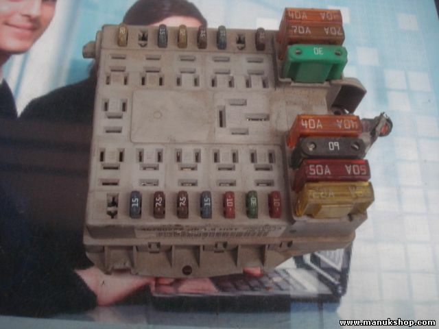 Scatola fusibili Fiat Punto (188) 1.9 JTD 46760257 DS 1.8 HGT