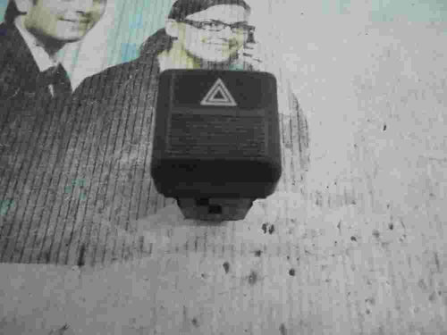 Interruptor de emergencia warning Nissan Eco-t 100