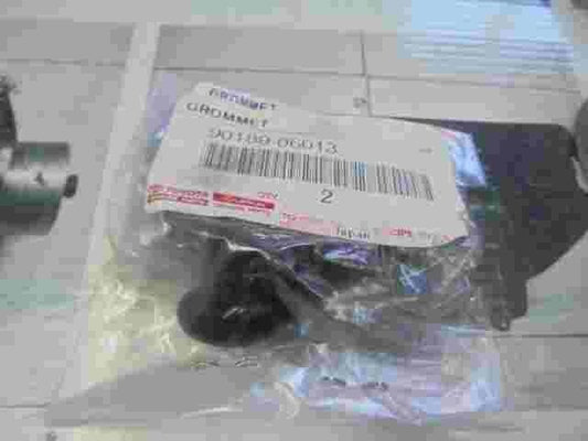 Grillo a vite Toyota Corolla 140 150 120 9018906013 90189-06013