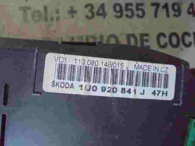 Cuadro de instrumentos Skoda Octavia 1U0920841J VDO 110080148015 110.080.148/015