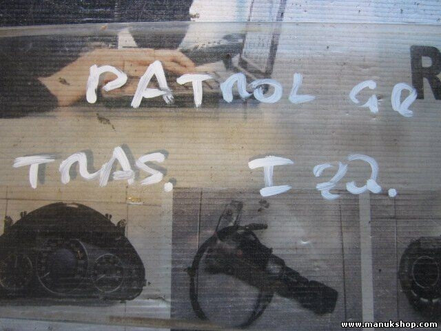 Triángulo Cristal de la puerta trasero izquierdo Nissan Patrol GR 43R00014