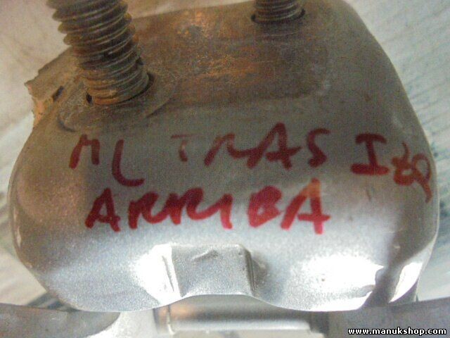 Bisagra de la puerta trasera izquierda arriba  Mitsubishi Pajero Montero