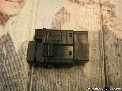 Interruptor apertura tapa depósito SsangYong Musso Korando 8525003500 931111