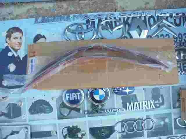 Tira de parachoques trasero Toyota Prius Lexus PZ415G352100 PZ415-G3521-00