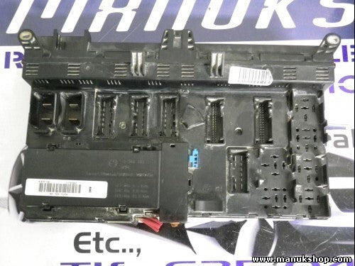 BSI Caja de fusibles BMW E53 X5 518757109 8 384 525 8384525