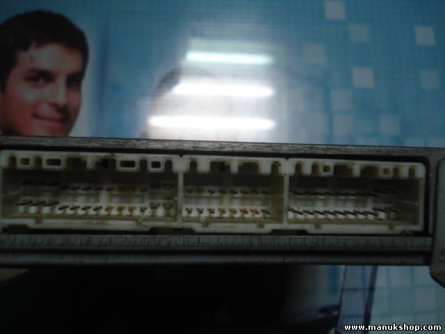 Centralita del motor Mazda Premacy RF4P18881D RF4P 18 881D 2758005773