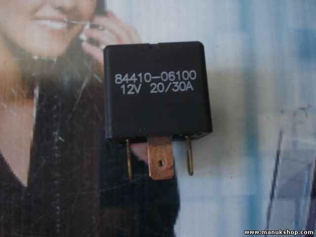 Relé de la bomba de combustible Ssangyong 8441006100 84410 06100 84410-06100