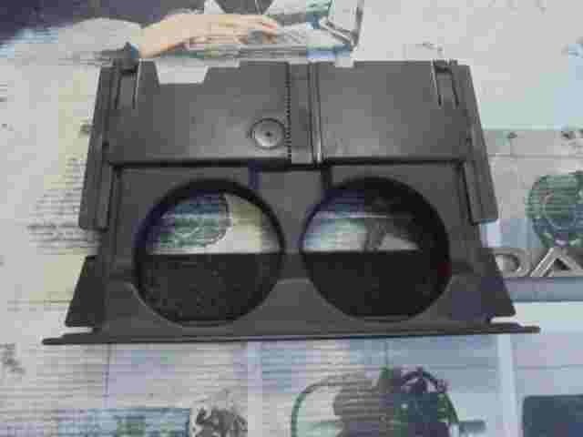 Portabicchieri Land Rover Discovery (1994-1999) ABS Bourbon 5565